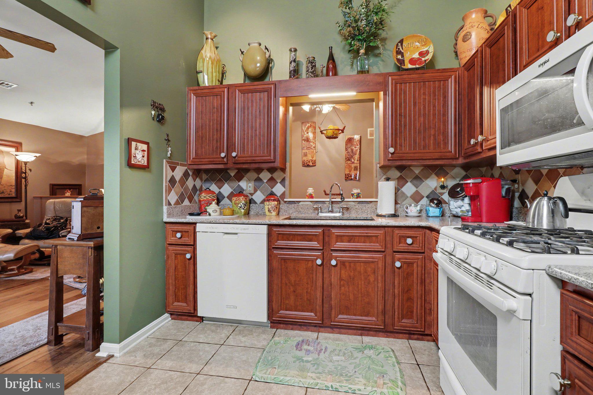 MEADOWRIDGE - Residential