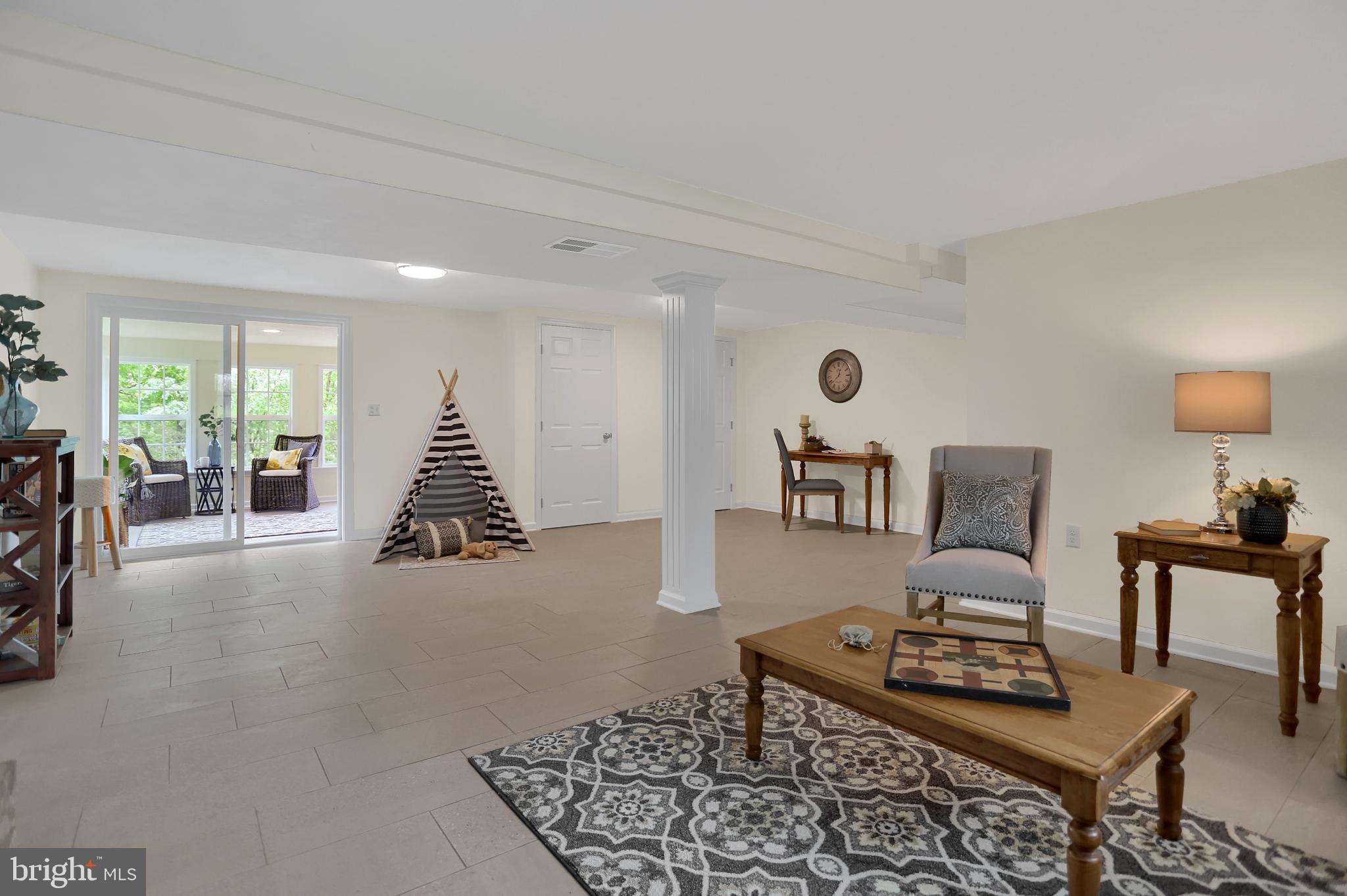 SOUTH HANOVER - Residential