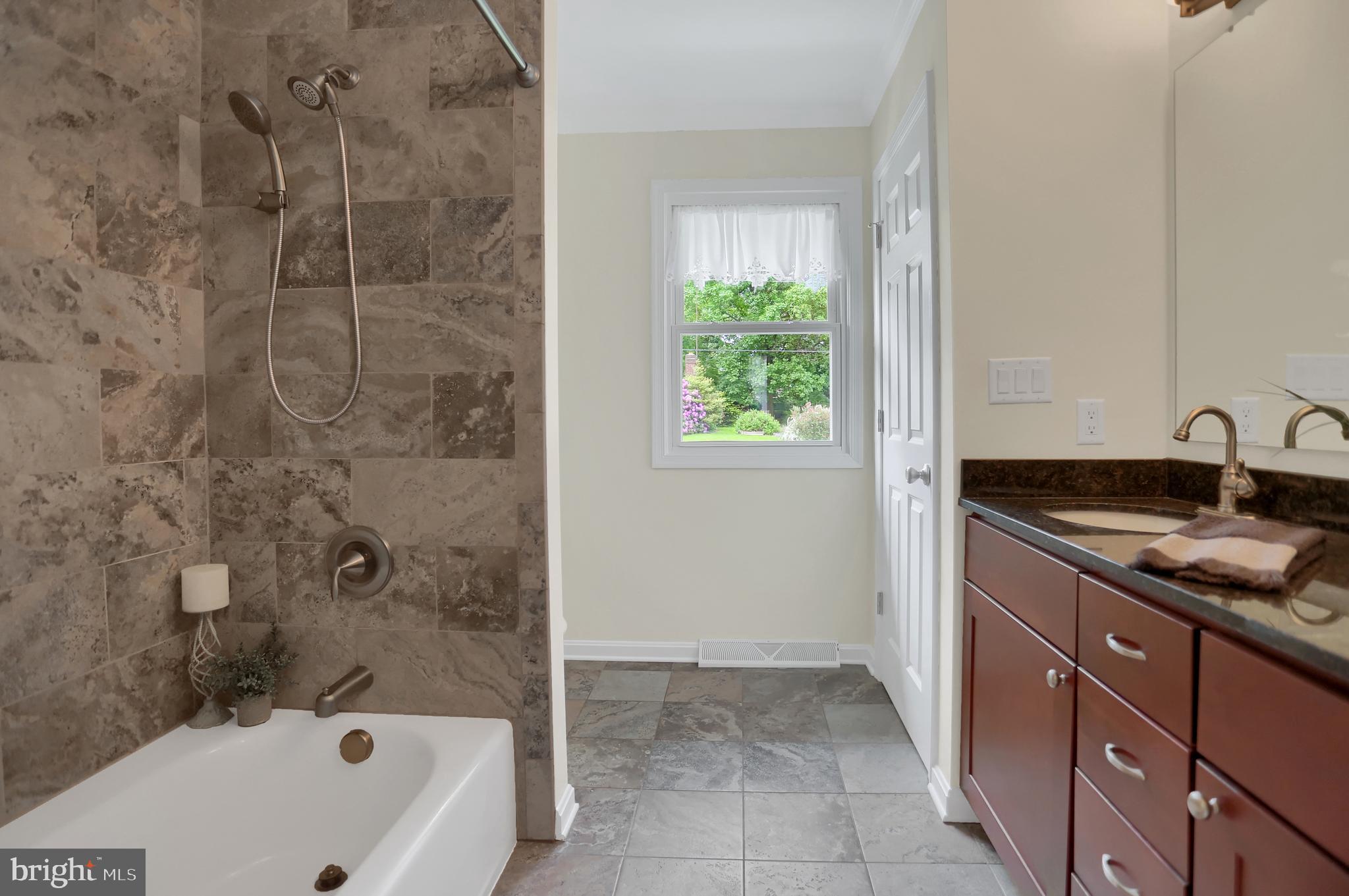 SOUTH HANOVER - Residential