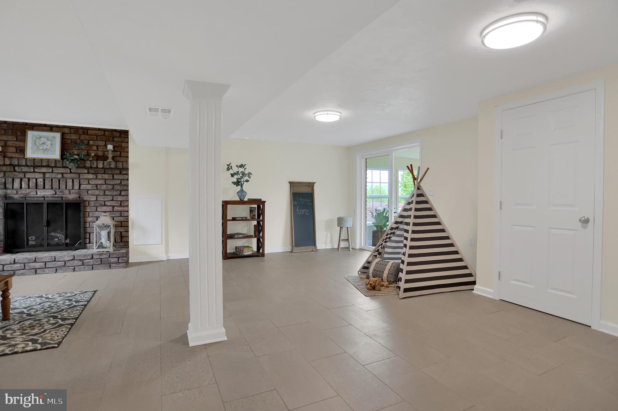 SOUTH HANOVER - Residential