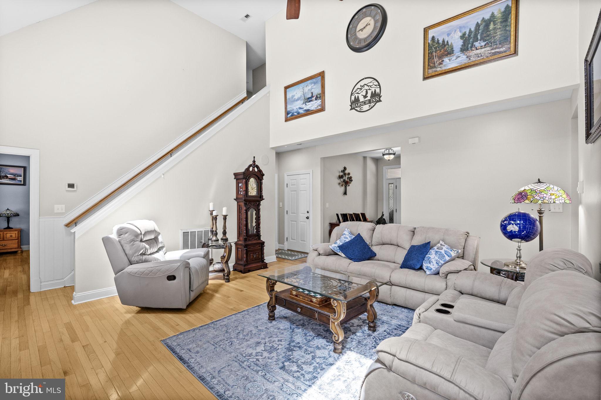 RIDGEMONT - Residential