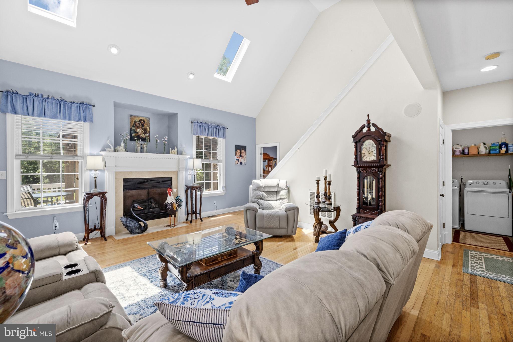 RIDGEMONT - Residential