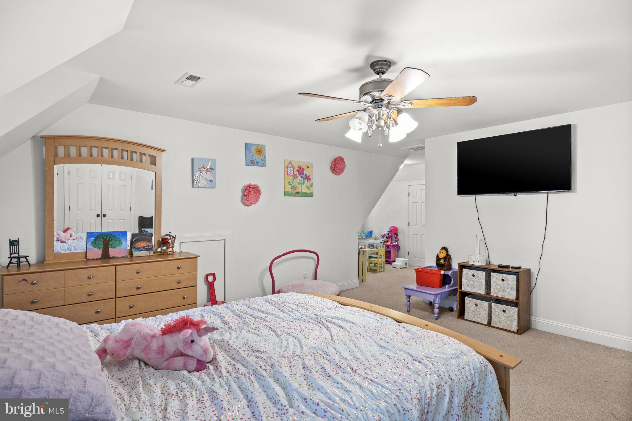 RIDGEMONT - Residential