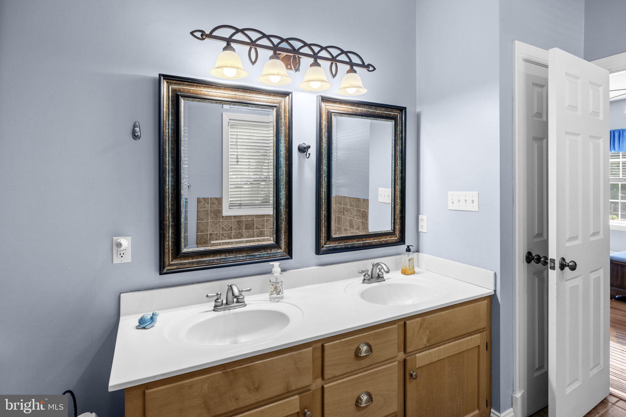 RIDGEMONT - Residential