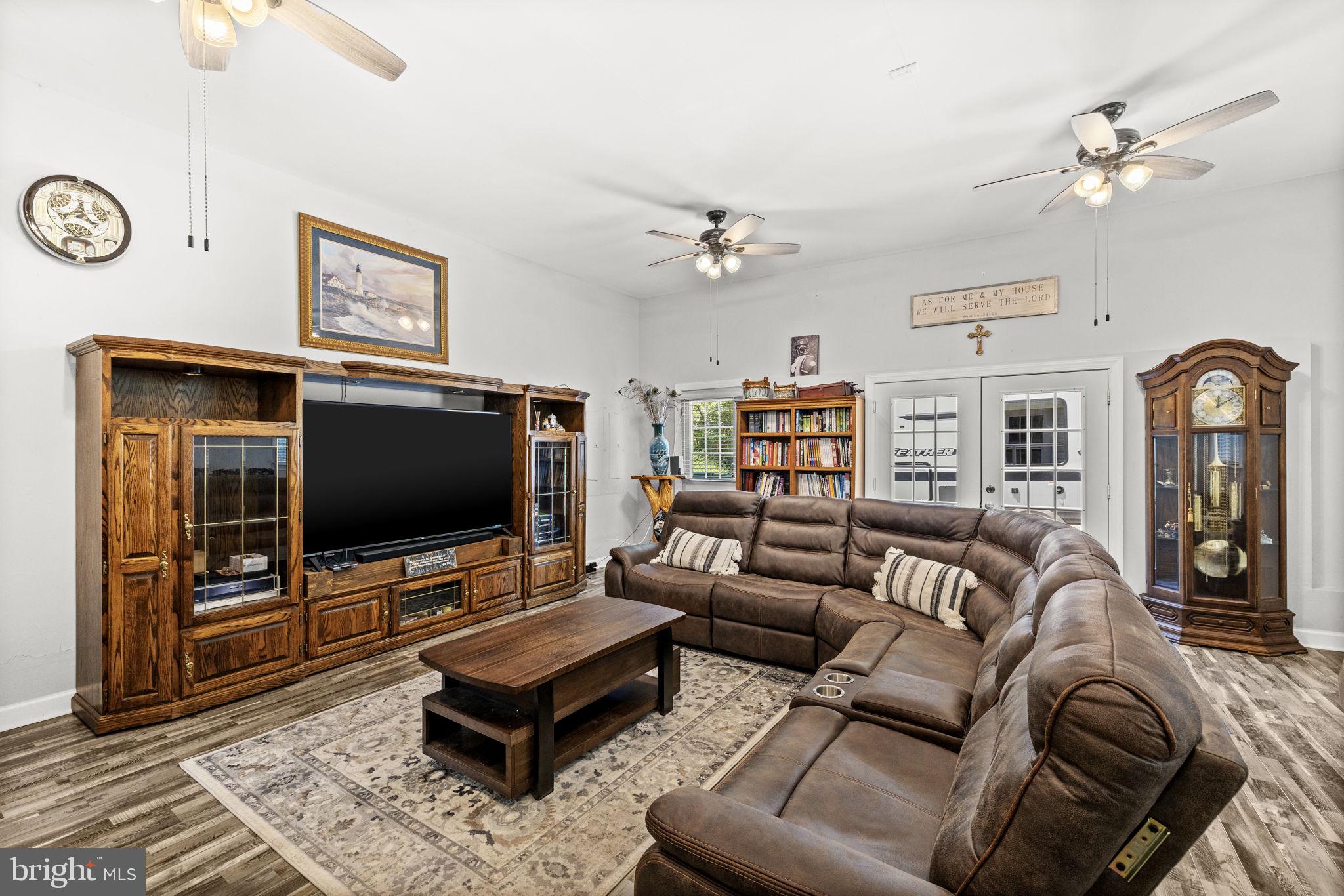 RIDGEMONT - Residential