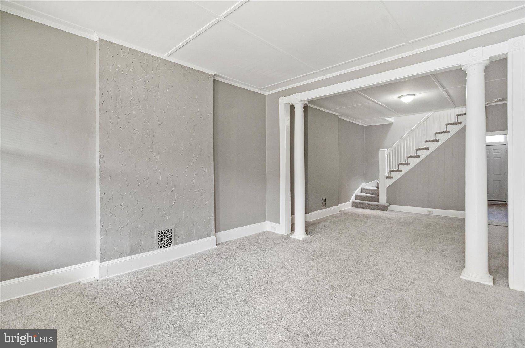 FRANKLINTOWN ROAD - Residential