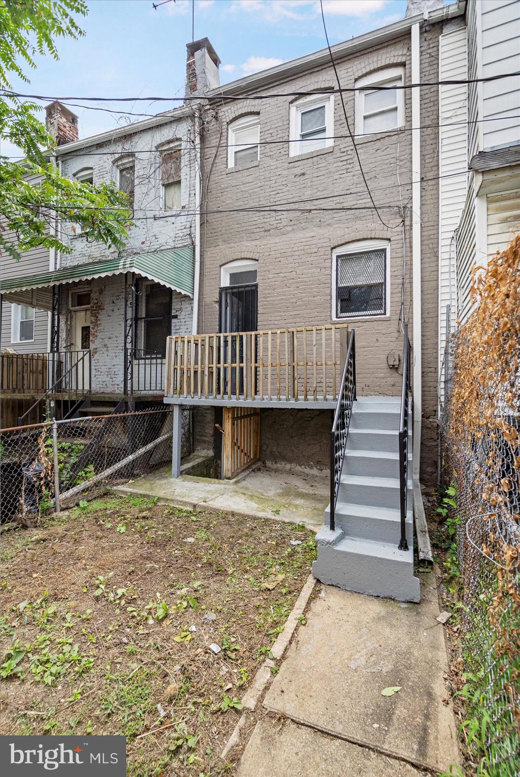 FRANKLINTOWN ROAD - Residential