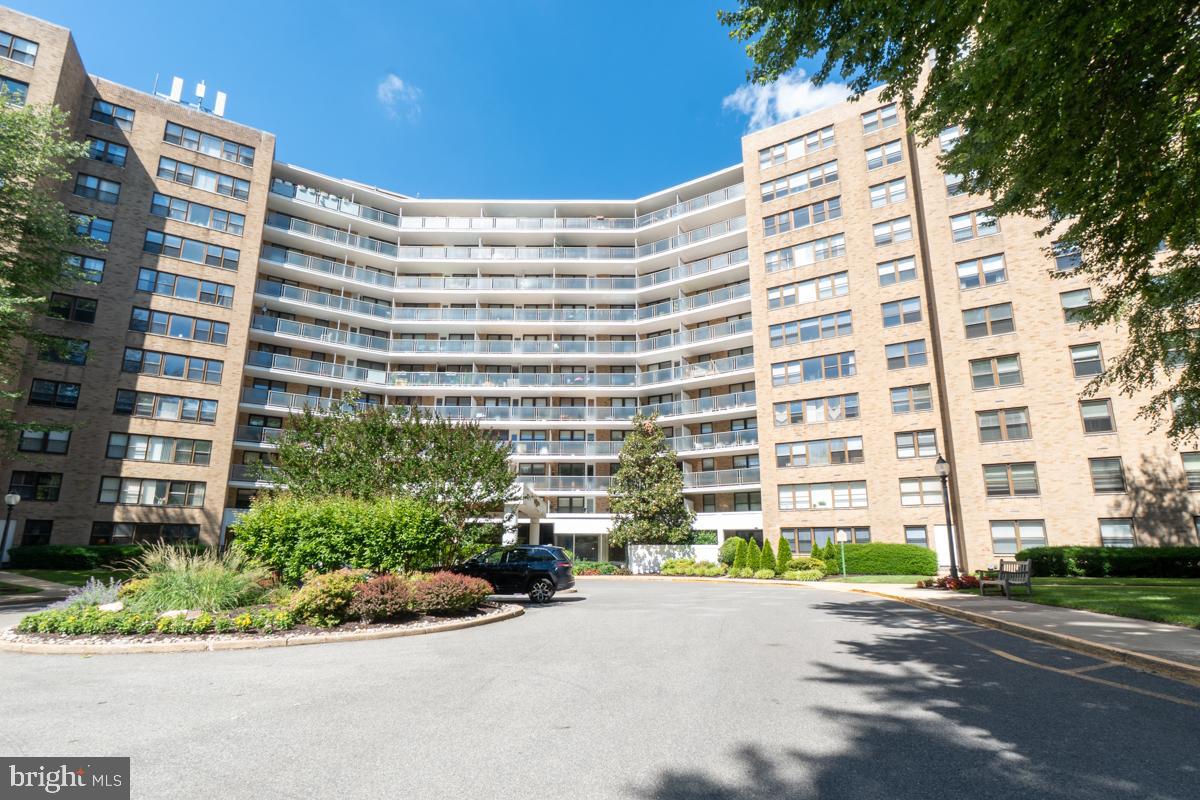 OAK HILL - Residential