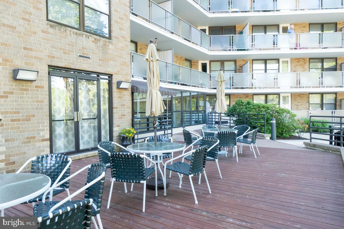 OAK HILL - Residential