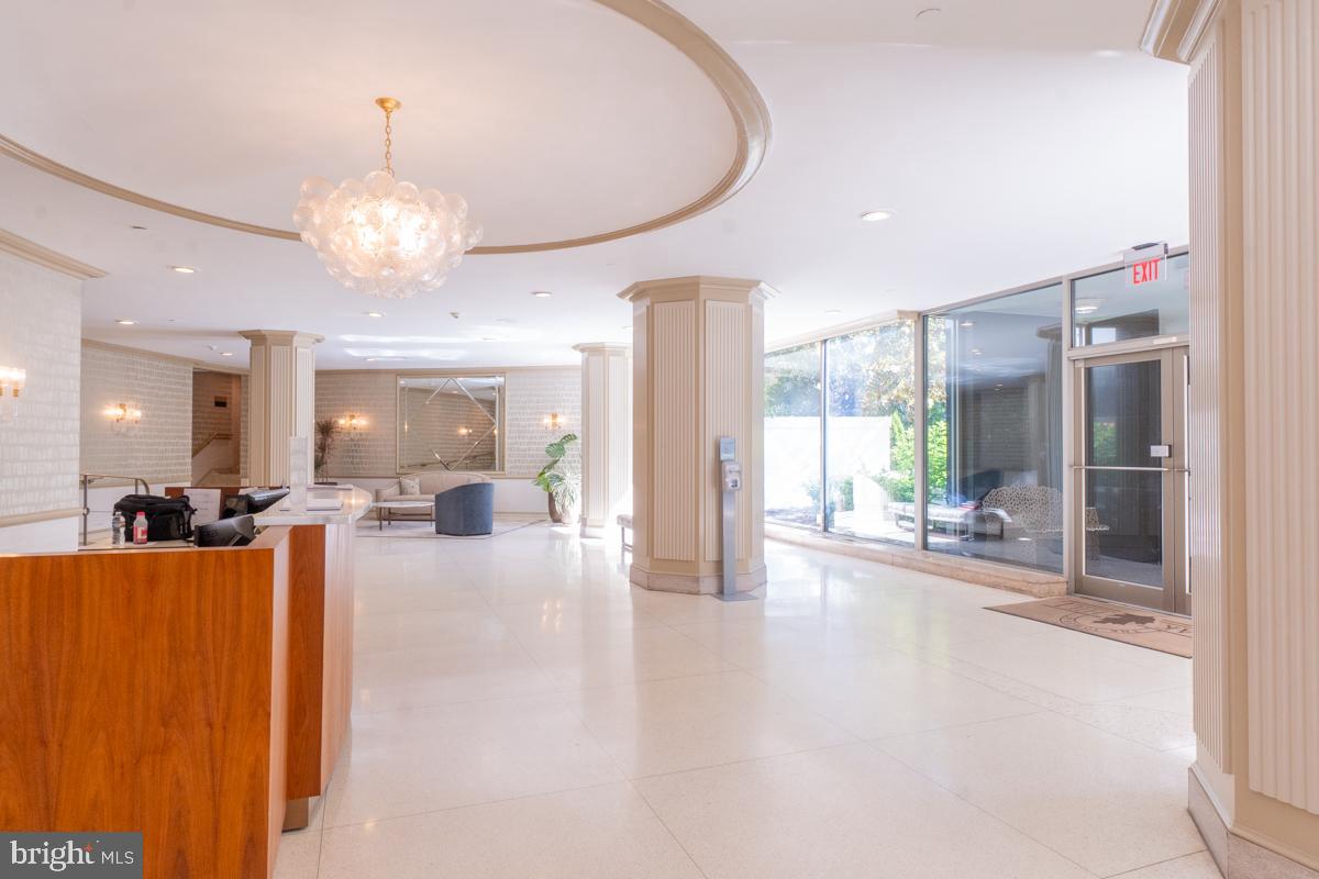 OAK HILL - Residential