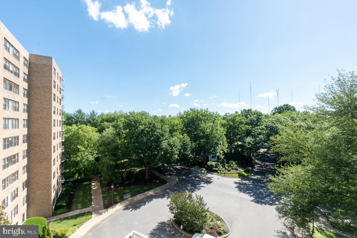 OAK HILL - Residential