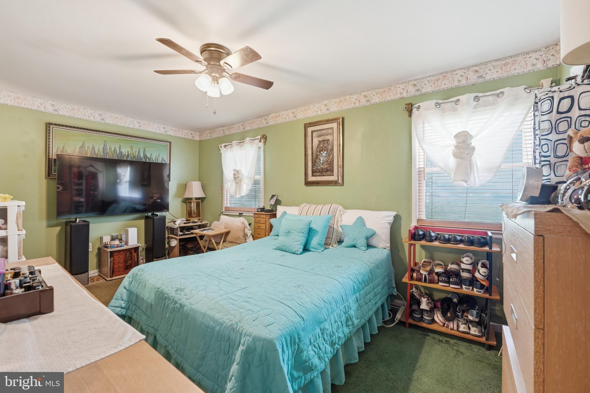 WILLIAMSTOWN - Residential
