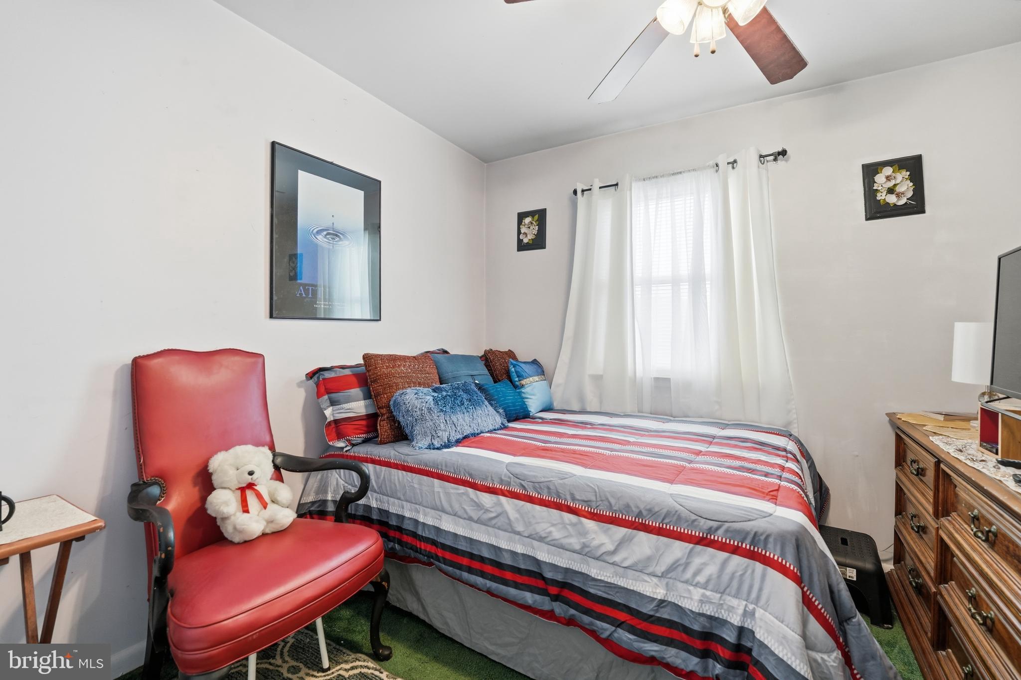 WILLIAMSTOWN - Residential