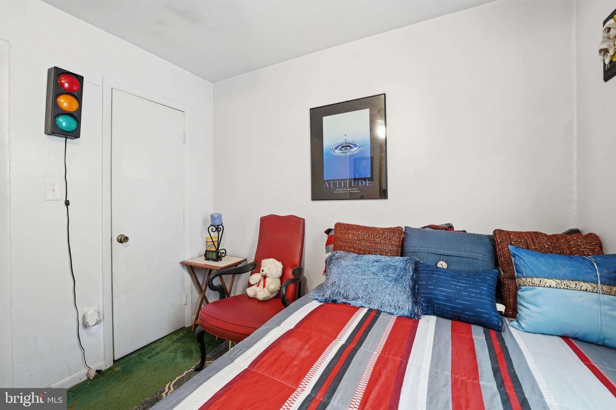 WILLIAMSTOWN - Residential