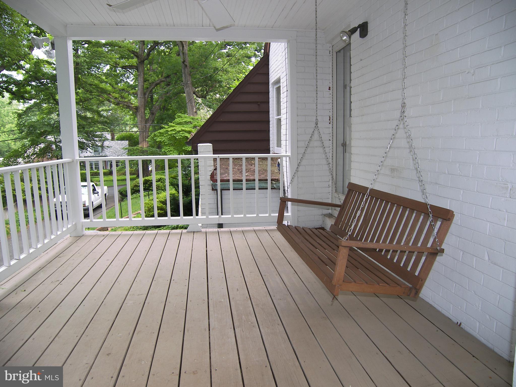 BRADLEY WOODS - Residential Lease