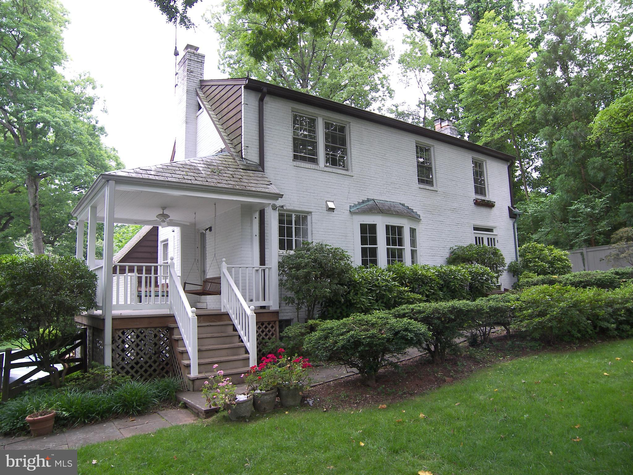BRADLEY WOODS - Residential Lease