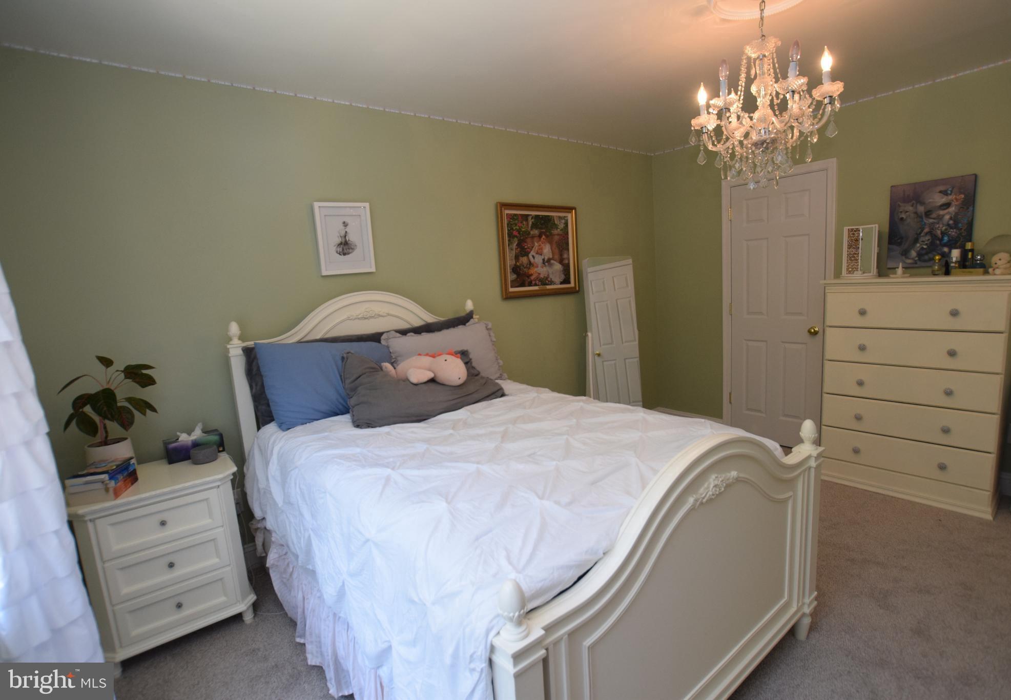 ASHLEIGH PARK - Residential