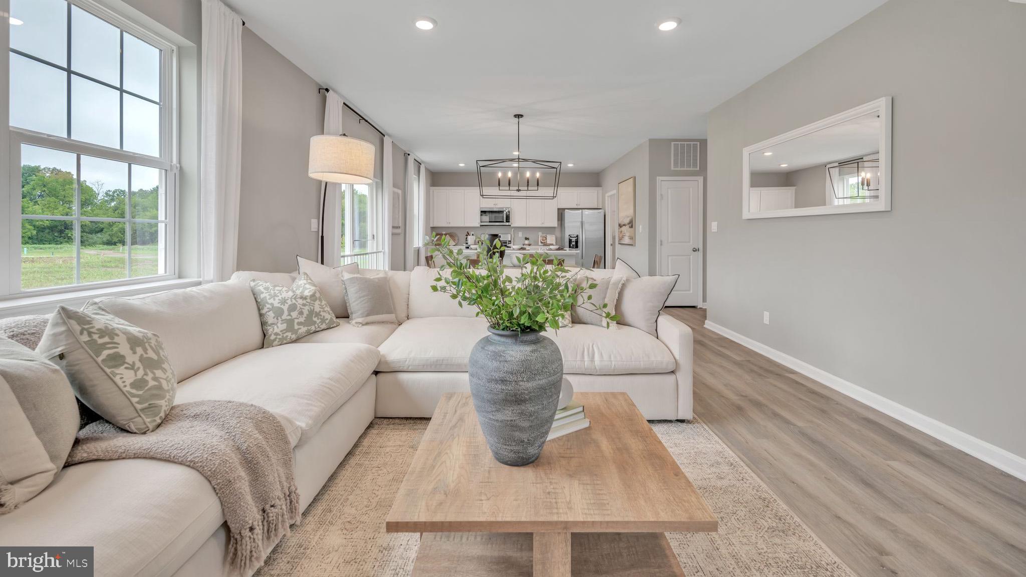 PENNSBURG - Residential