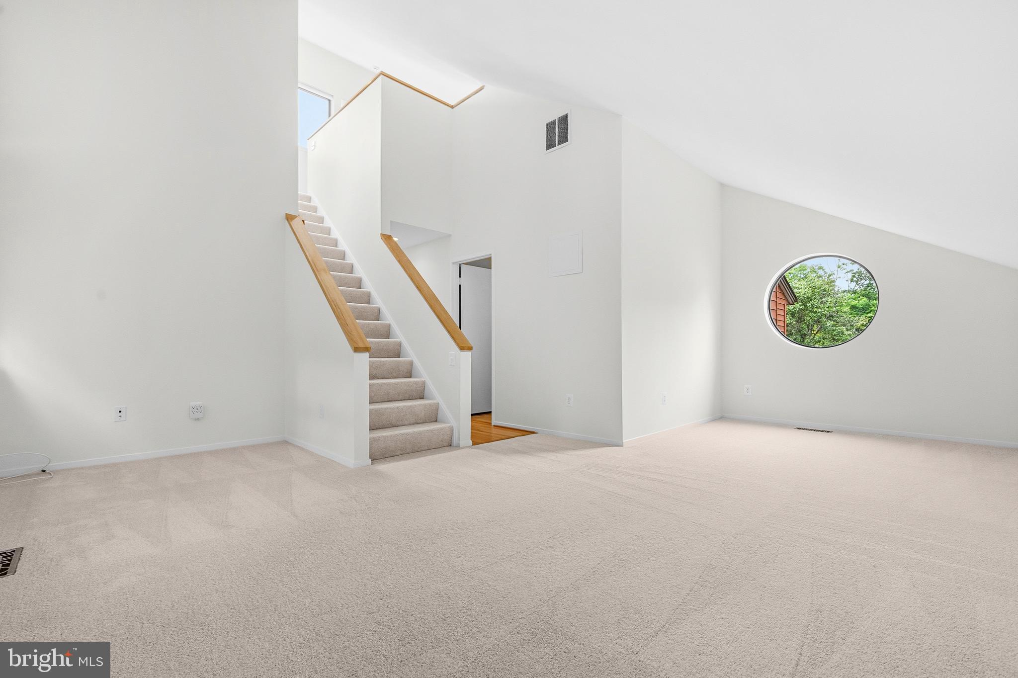 RESTON - Residential