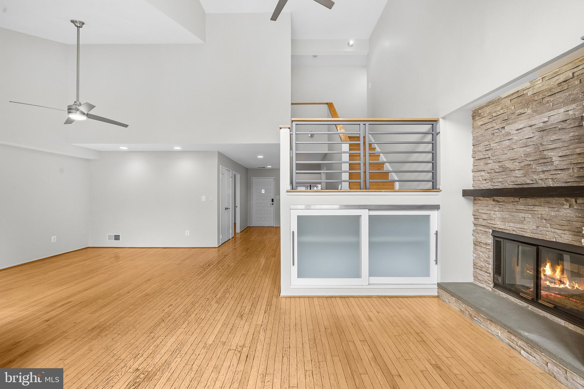 RESTON - Residential