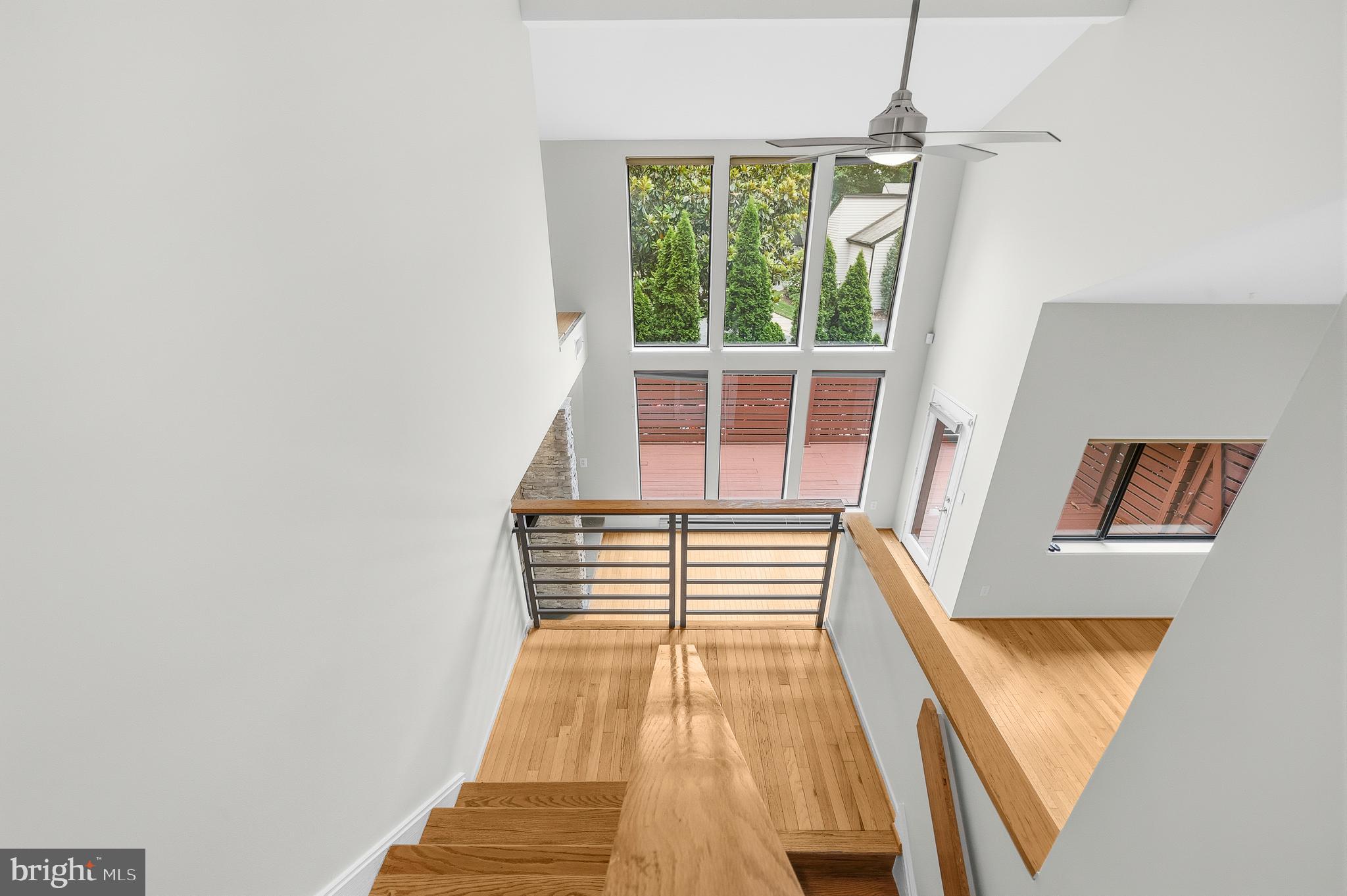 RESTON - Residential
