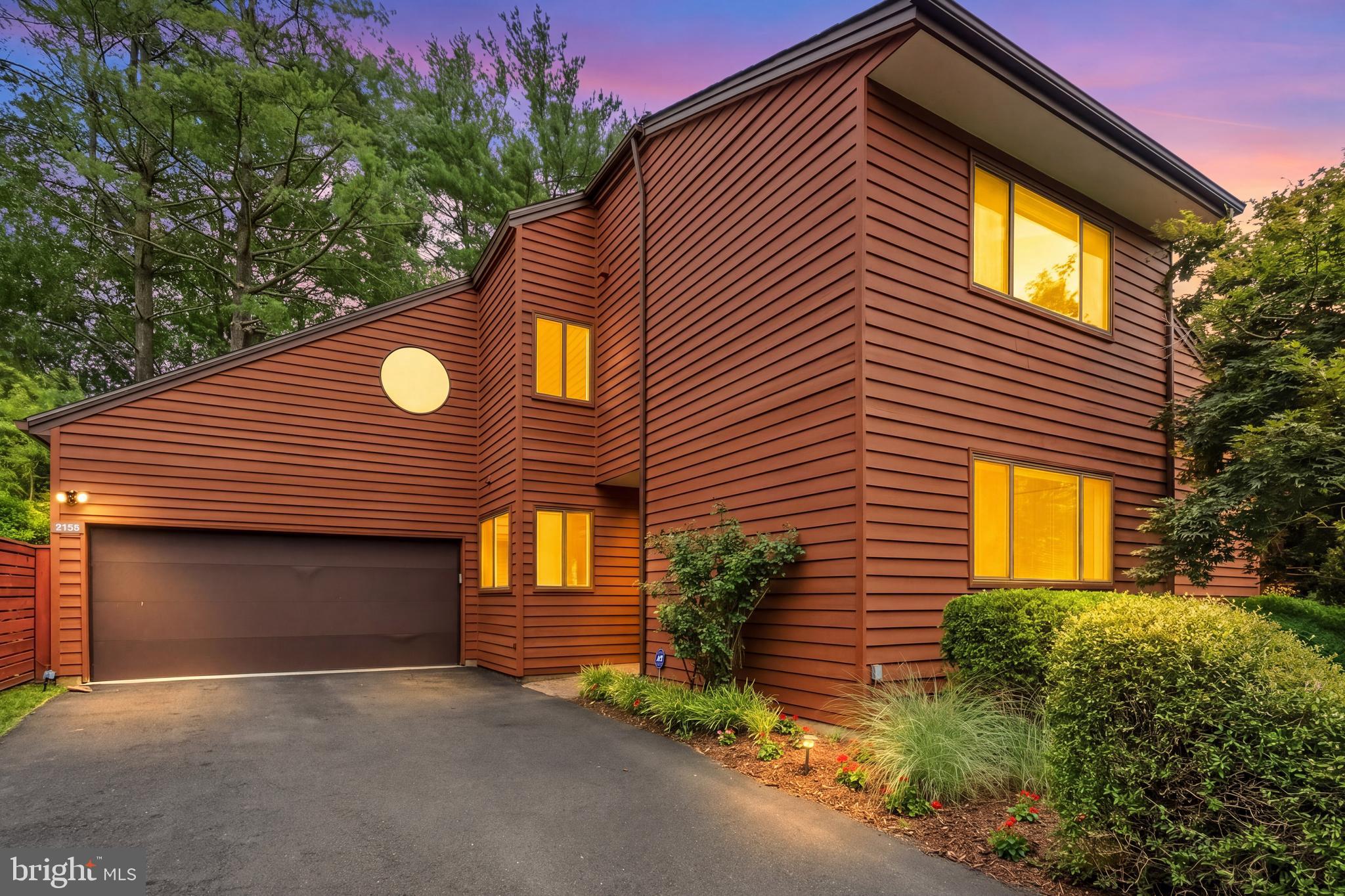 RESTON - Residential