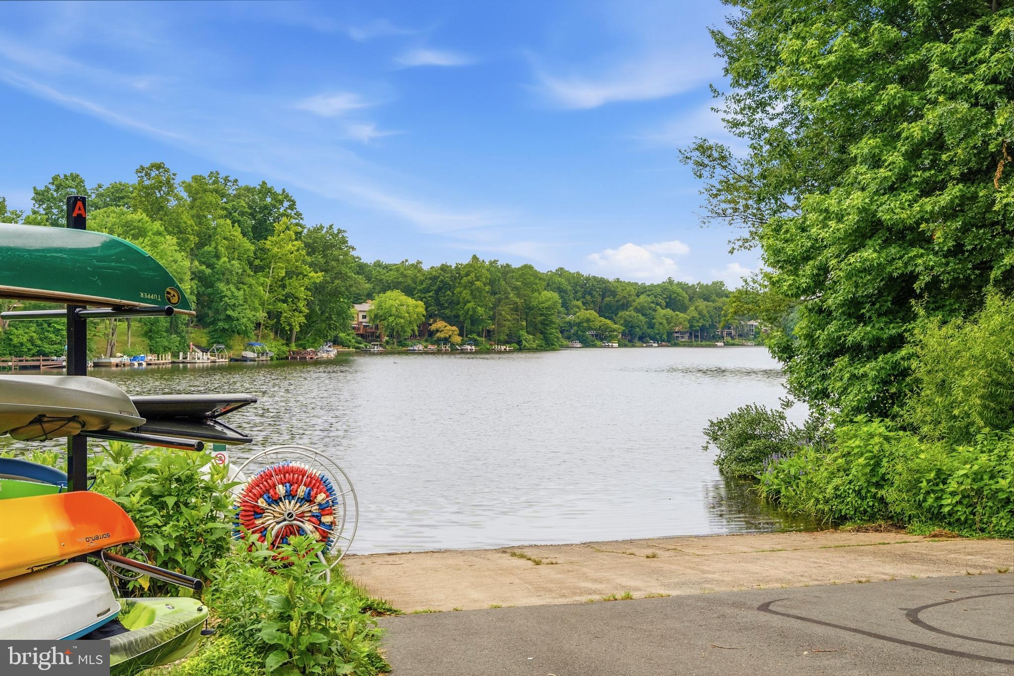 RESTON - Residential