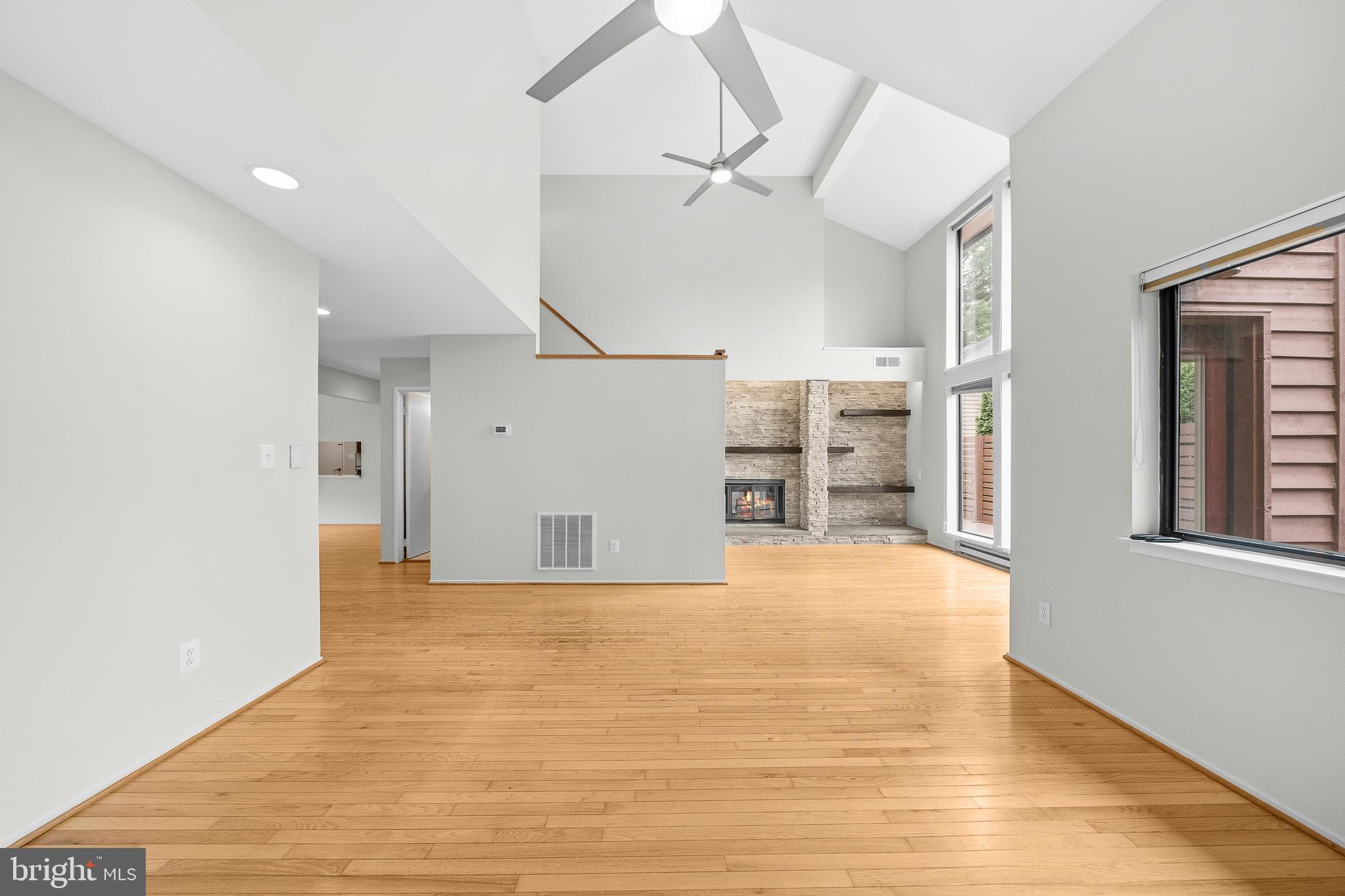 RESTON - Residential