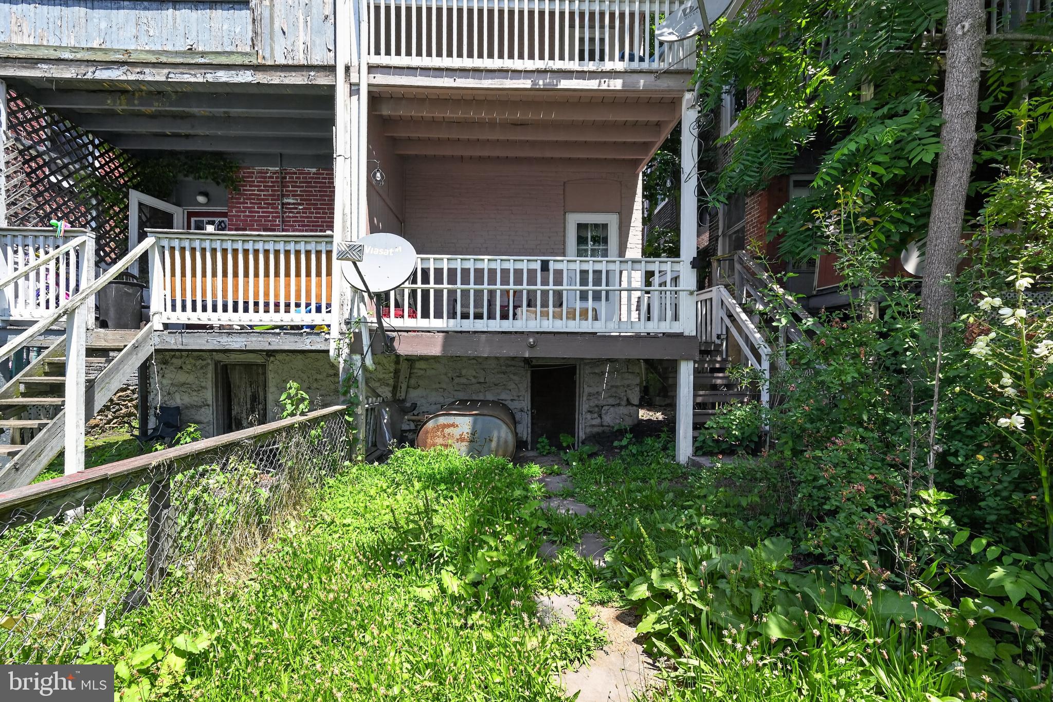 TAMAQUA - Residential Income