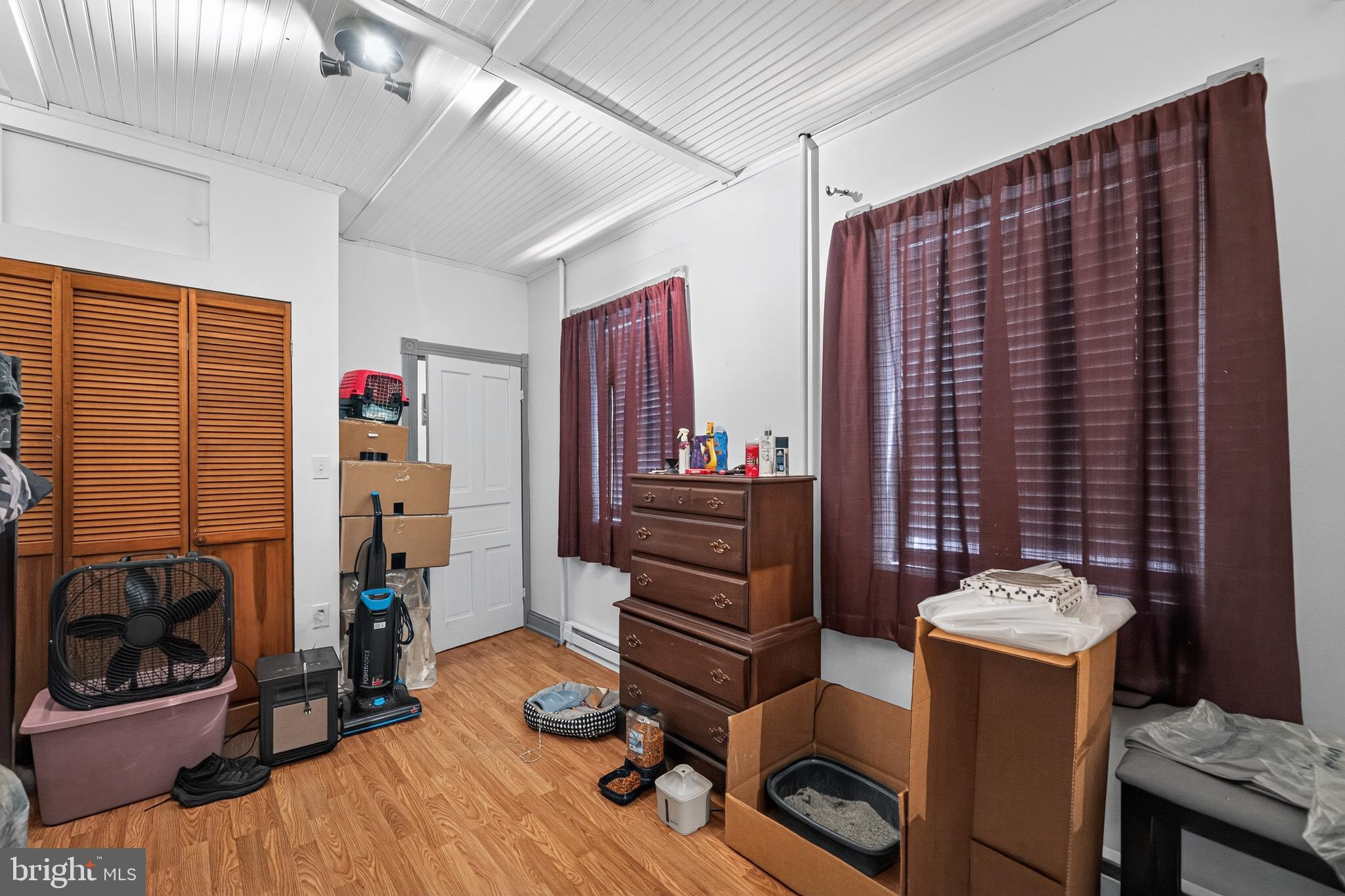 TAMAQUA - Residential Income