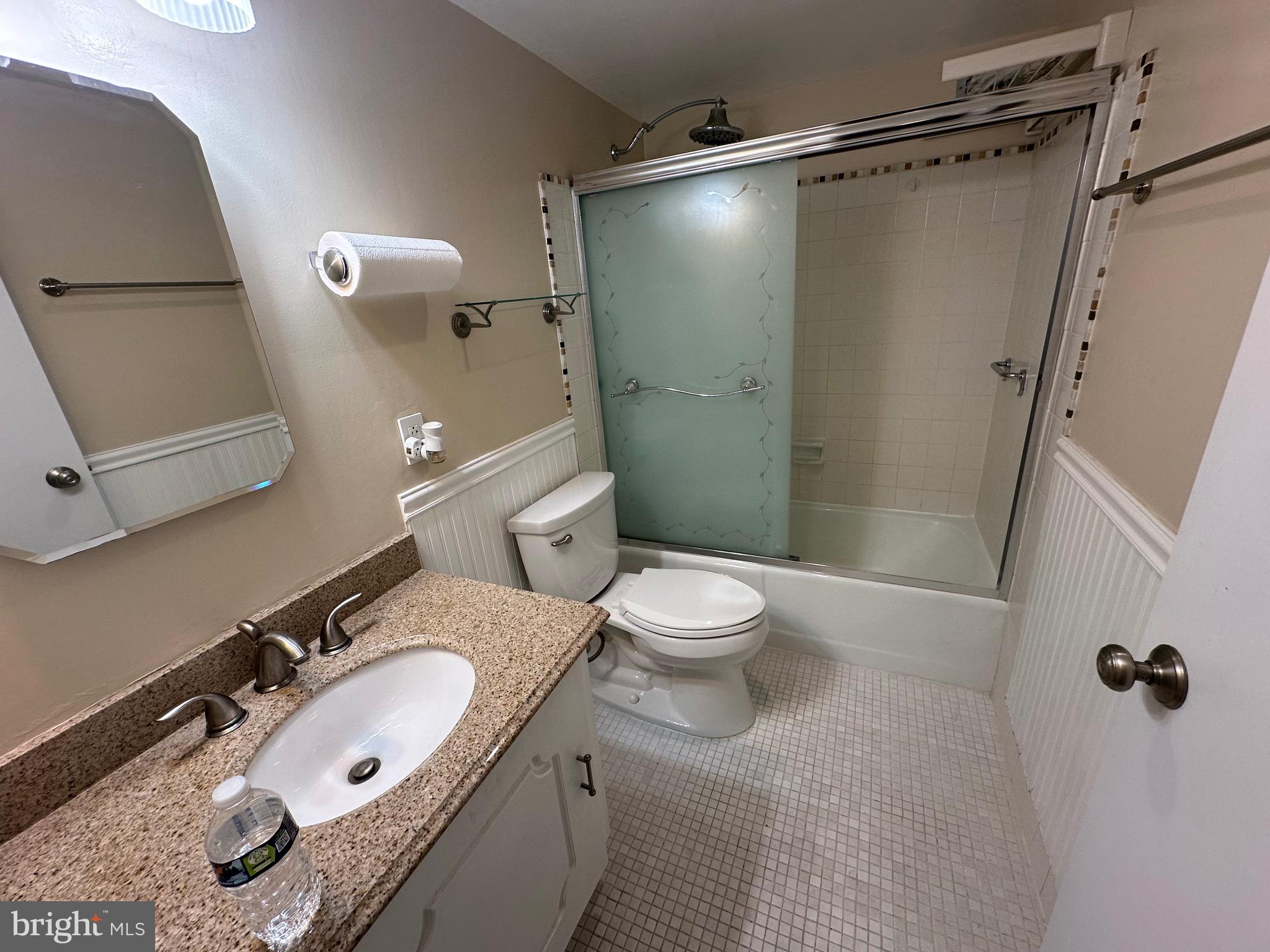 IDYLWOOD TOWERS CONDO - Residential