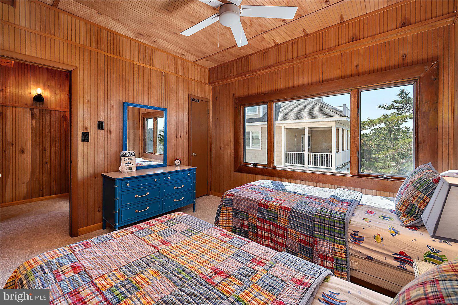 TOWER SHORES - Residential