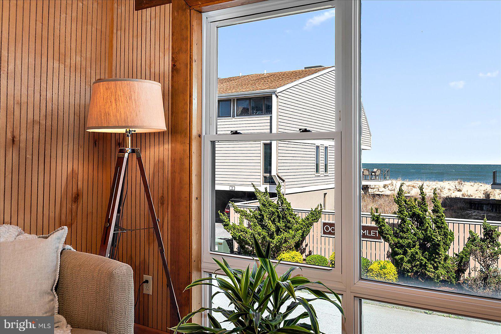 TOWER SHORES - Residential