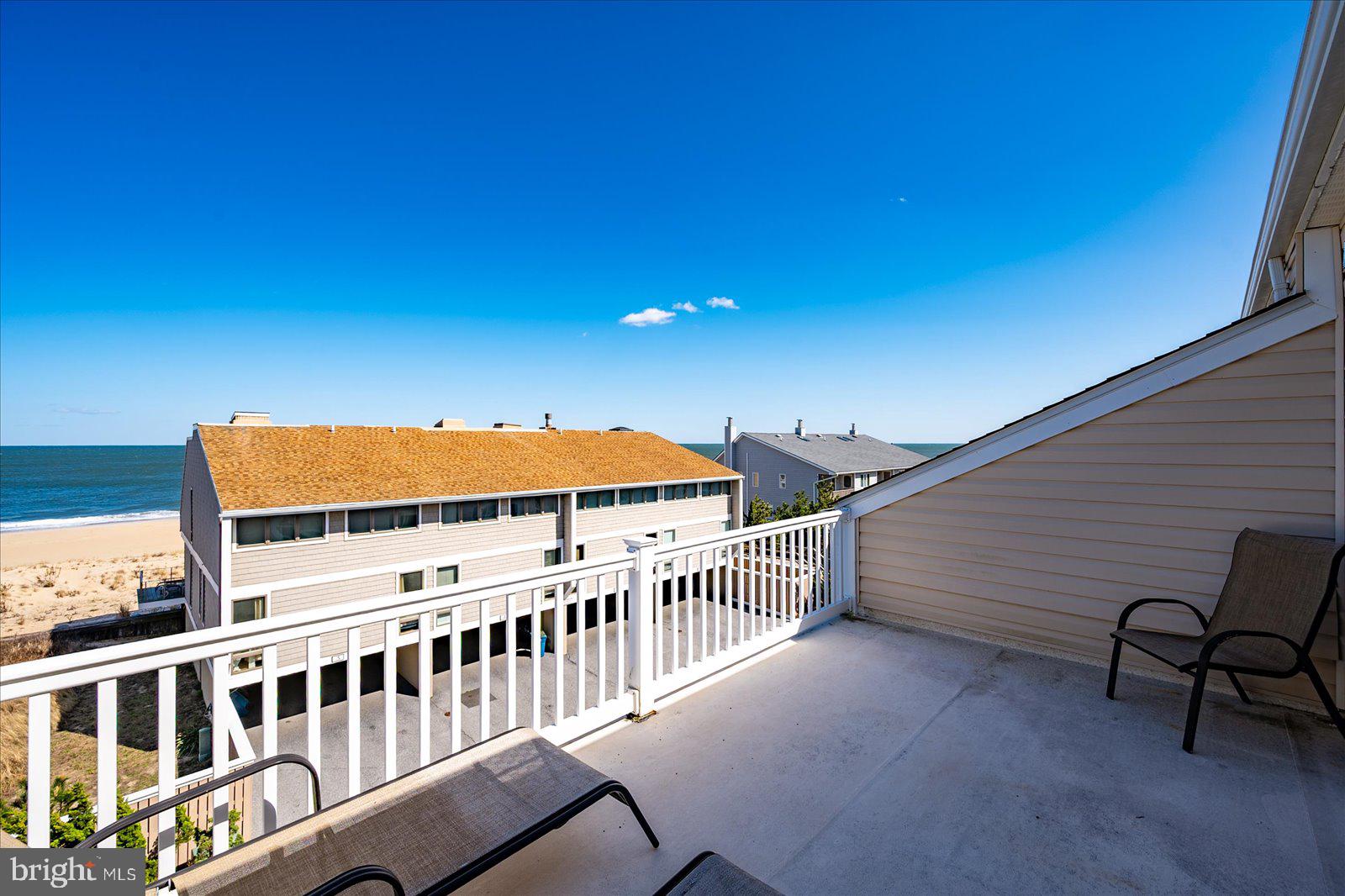 TOWER SHORES - Residential