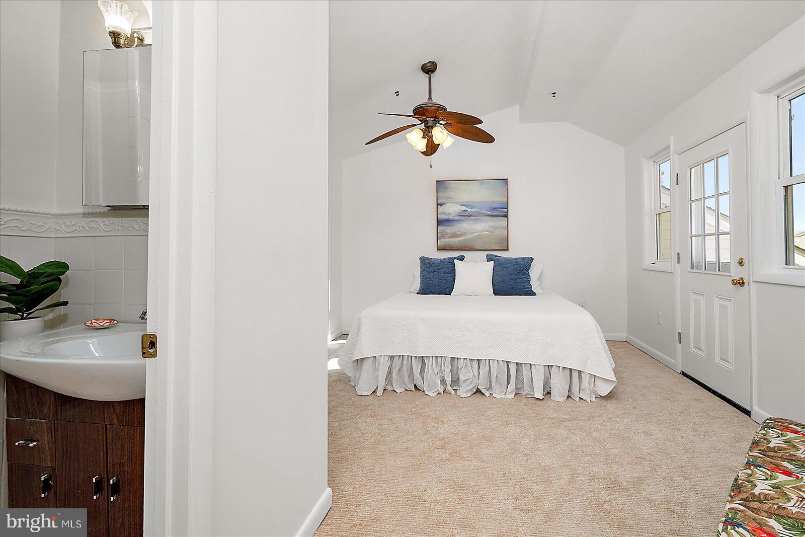 TOWER SHORES - Residential