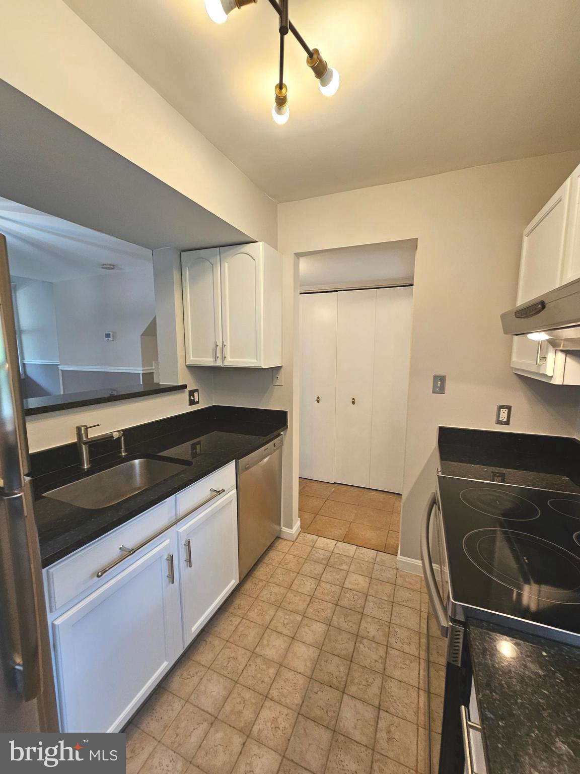 POTOMAC MEADOWS - Residential