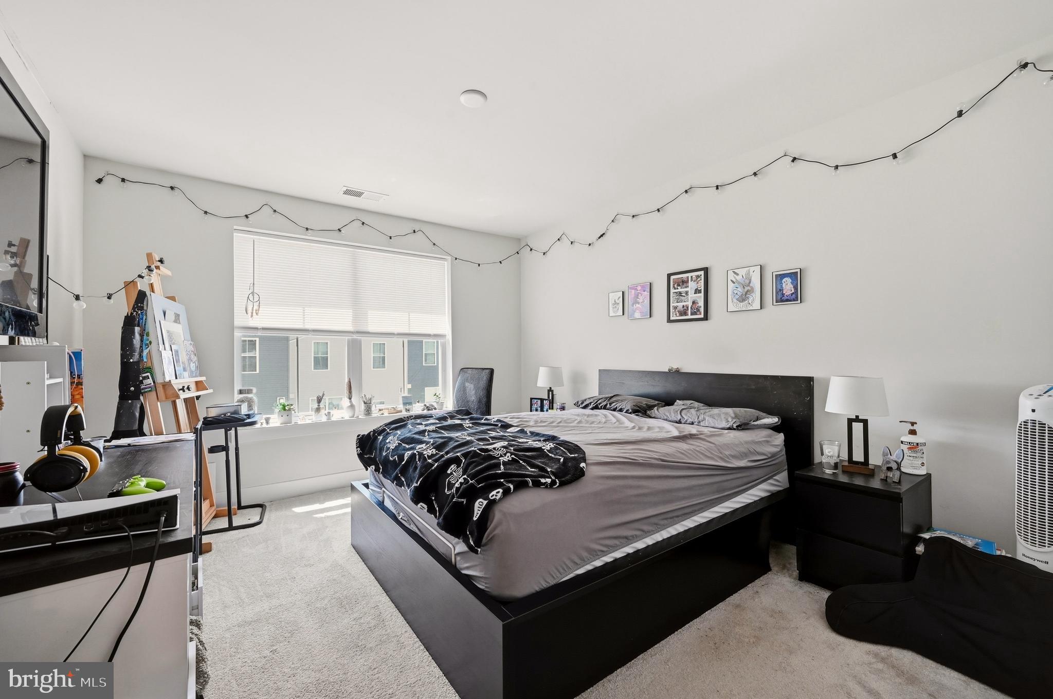 STEELPOINTE - Residential