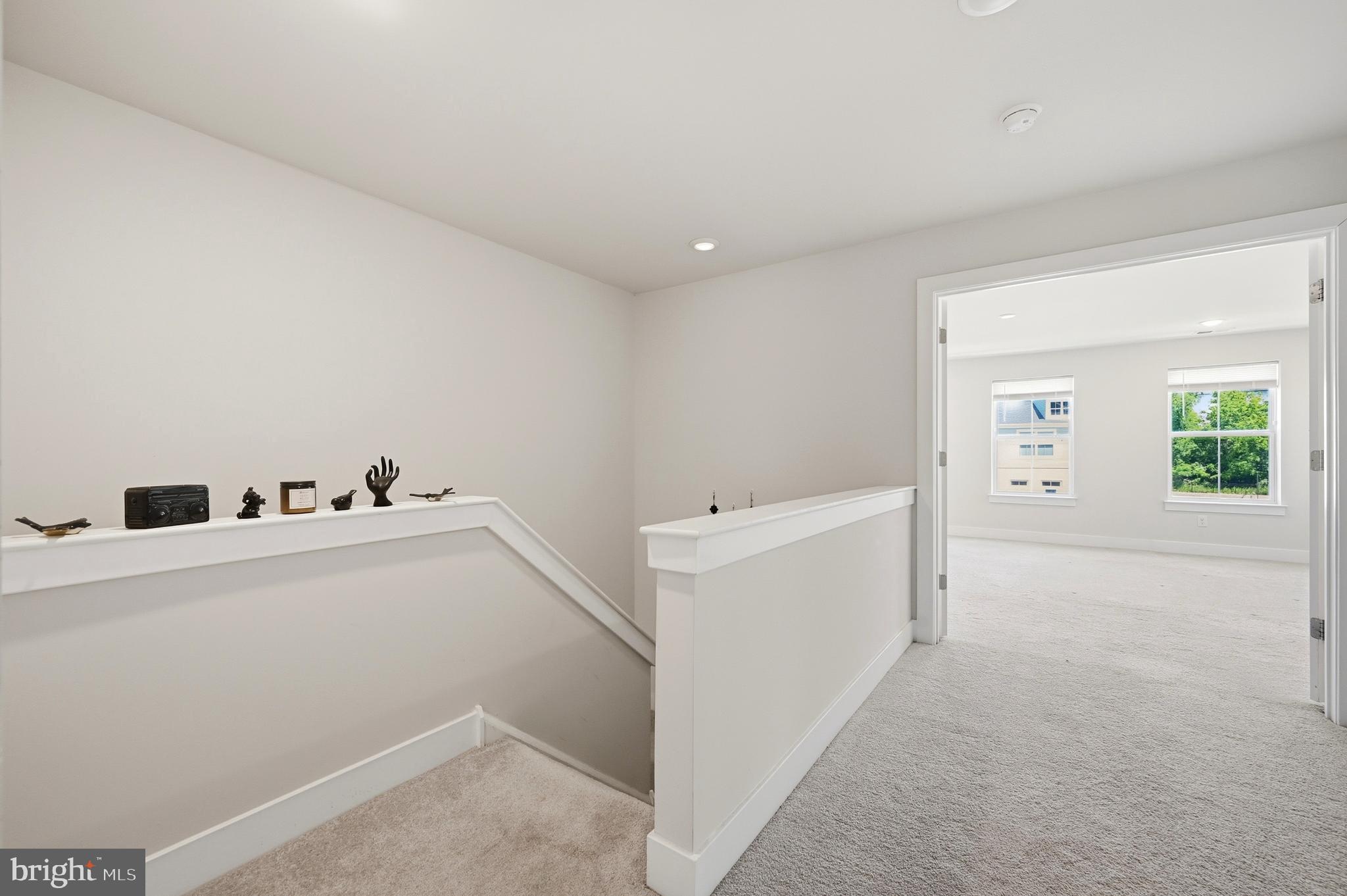 STEELPOINTE - Residential