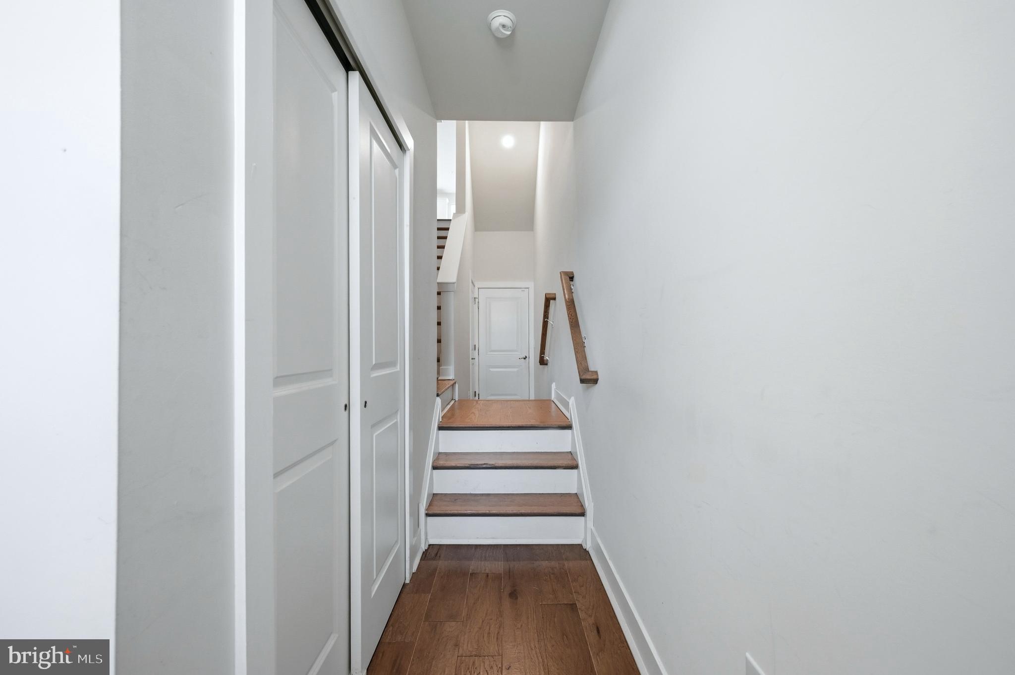 STEELPOINTE - Residential