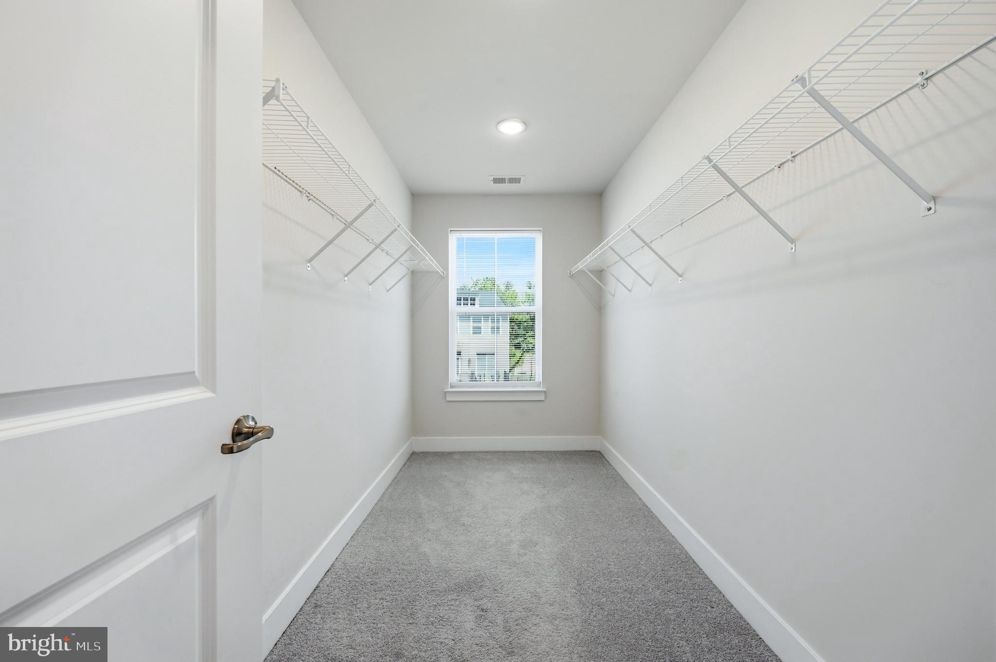 STEELPOINTE - Residential