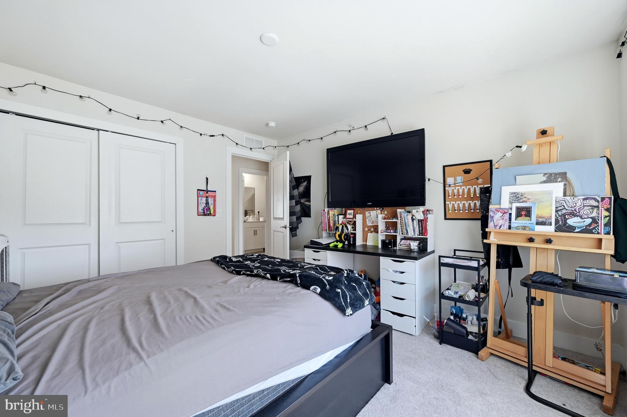 STEELPOINTE - Residential