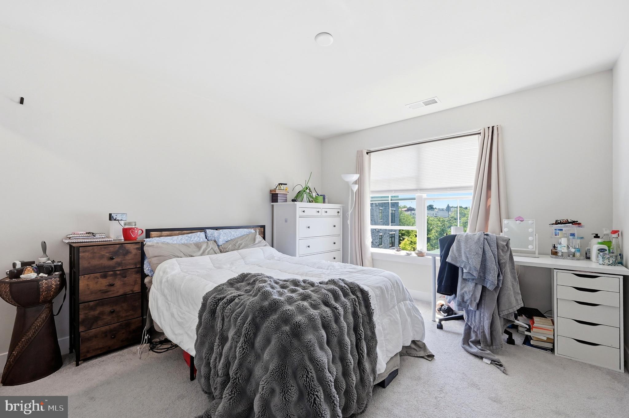 STEELPOINTE - Residential