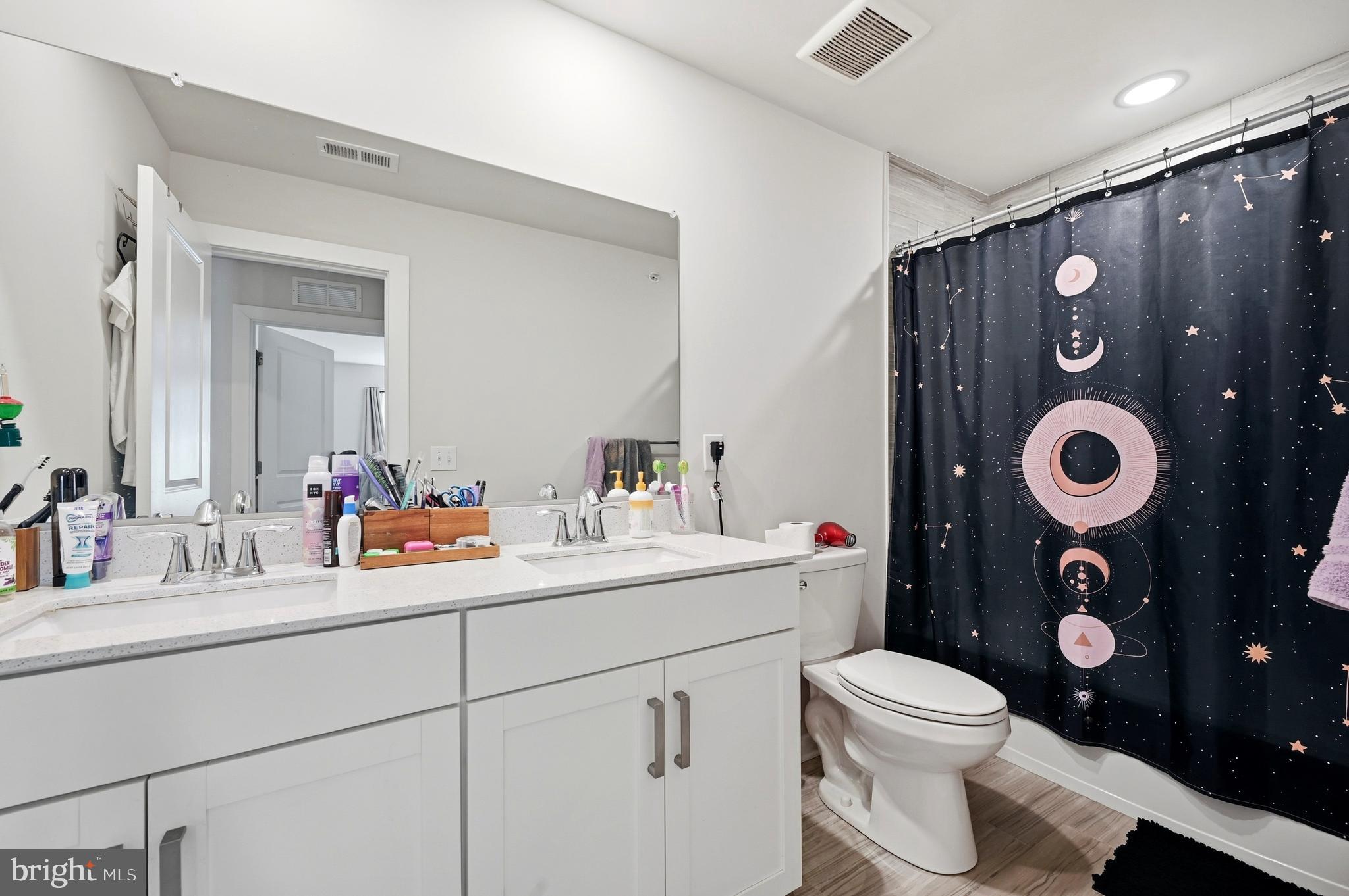 STEELPOINTE - Residential
