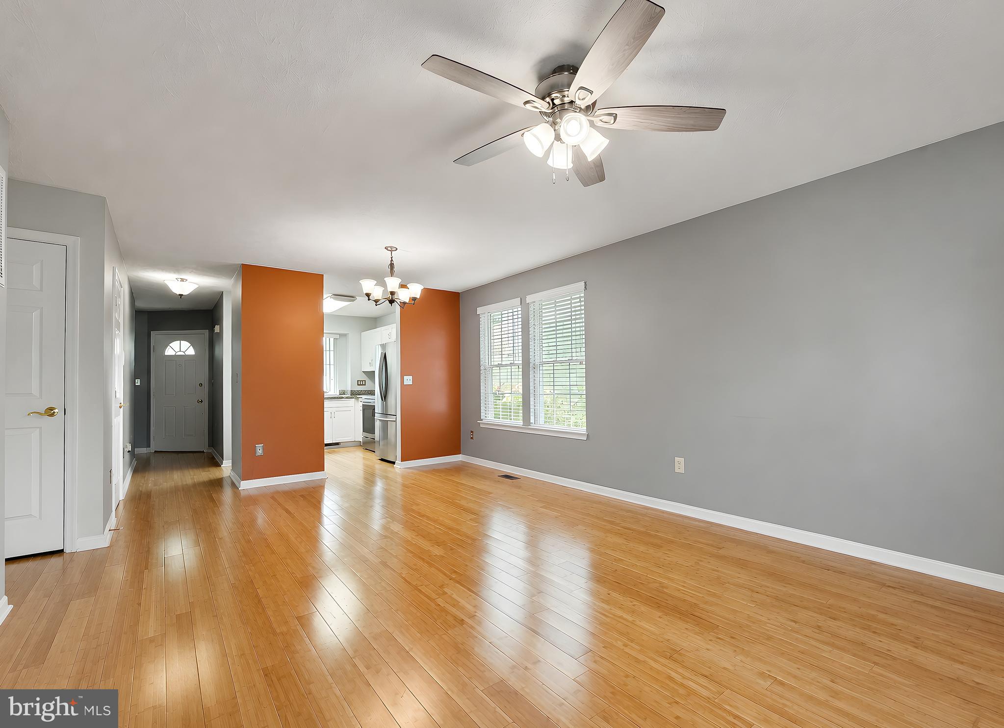 HICKORY HILLS SOUTH - Residential