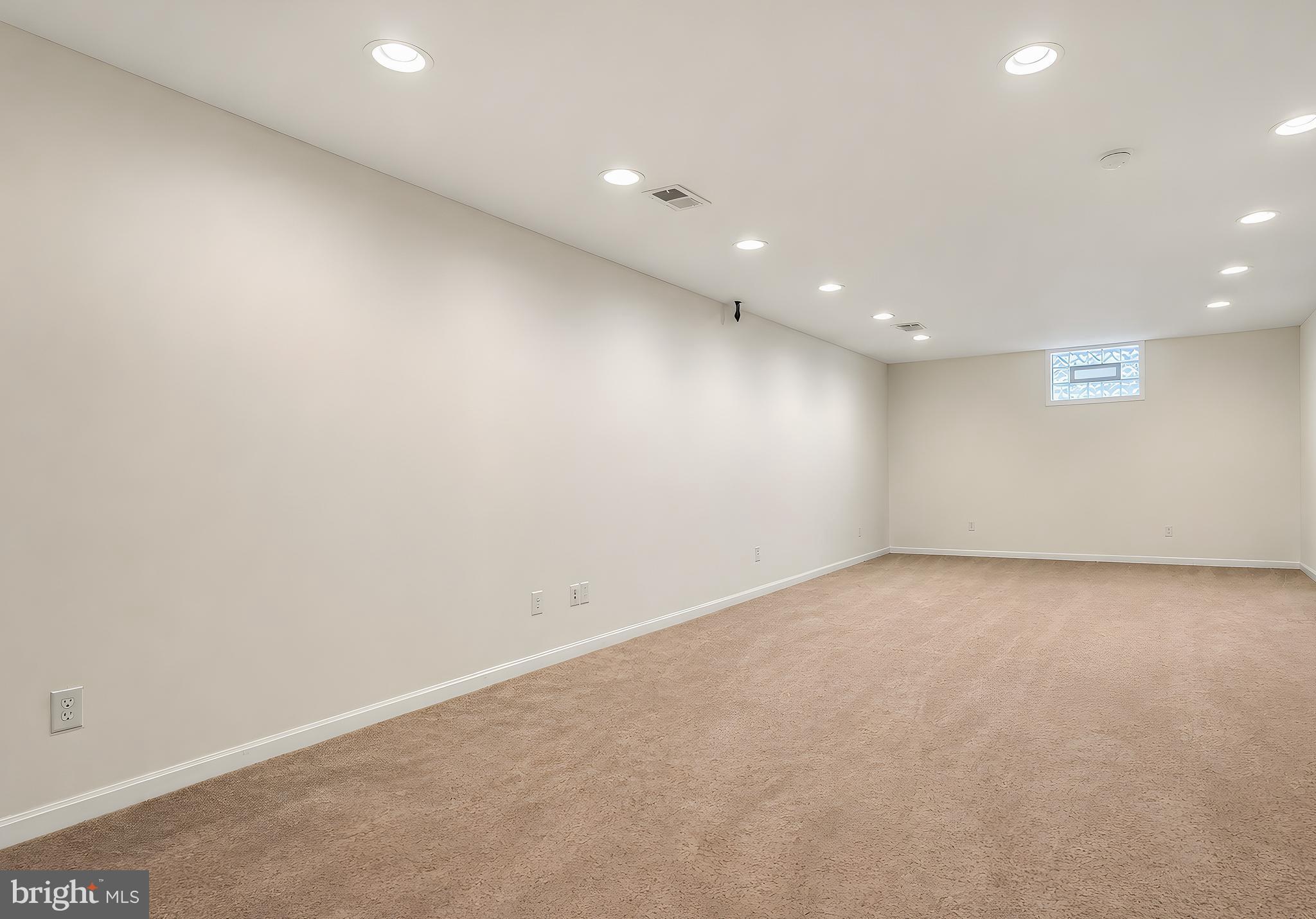 HICKORY HILLS SOUTH - Residential