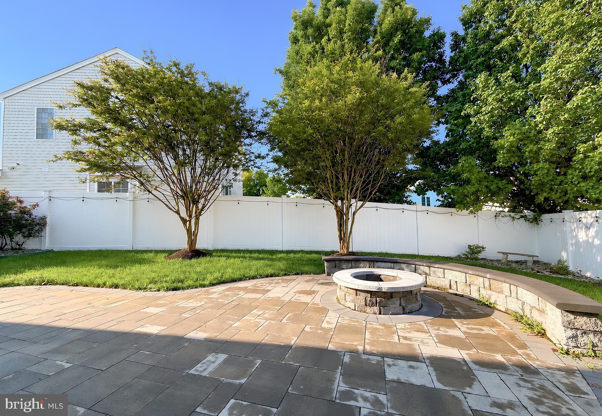 HICKORY HILLS SOUTH - Residential