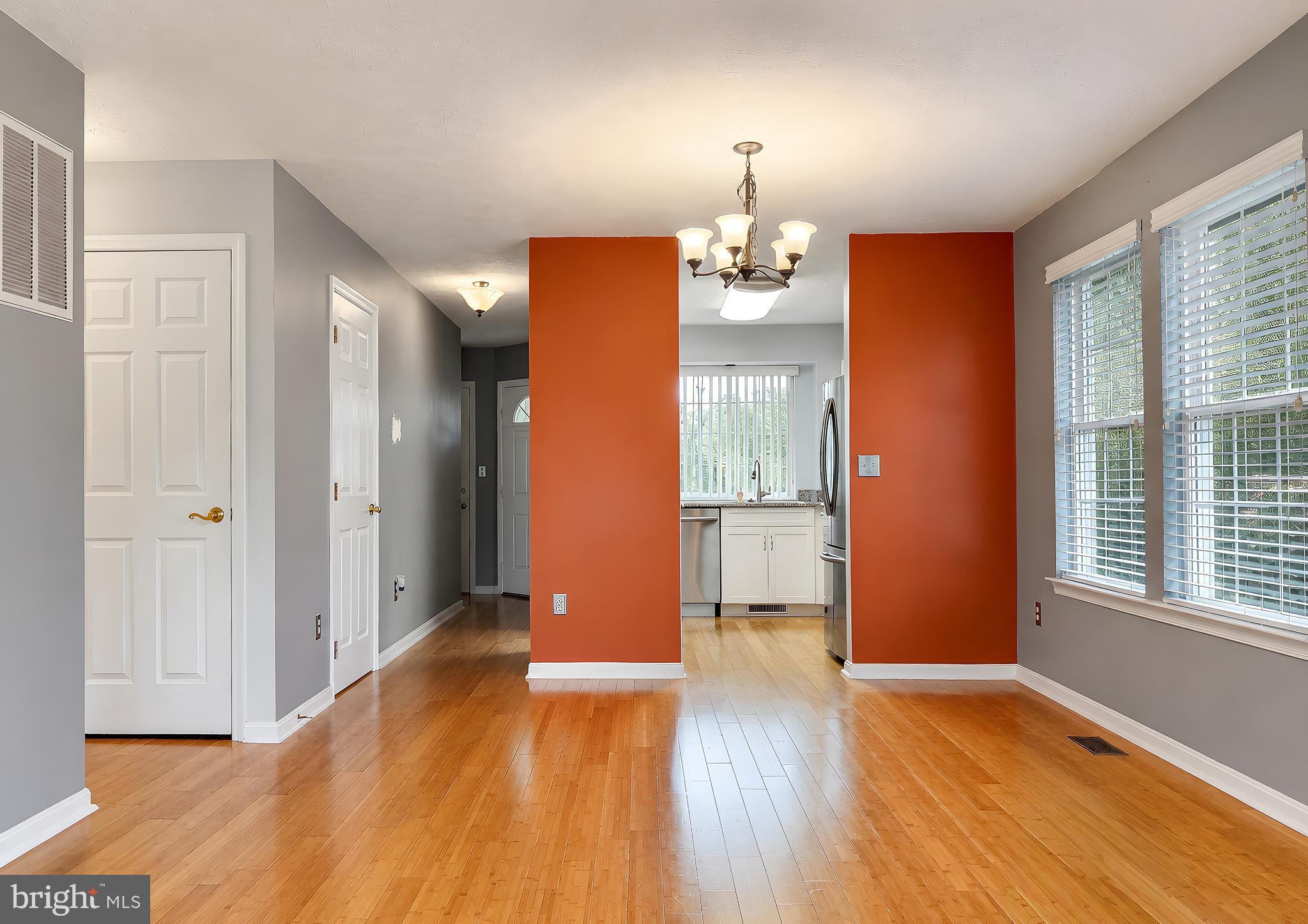 HICKORY HILLS SOUTH - Residential