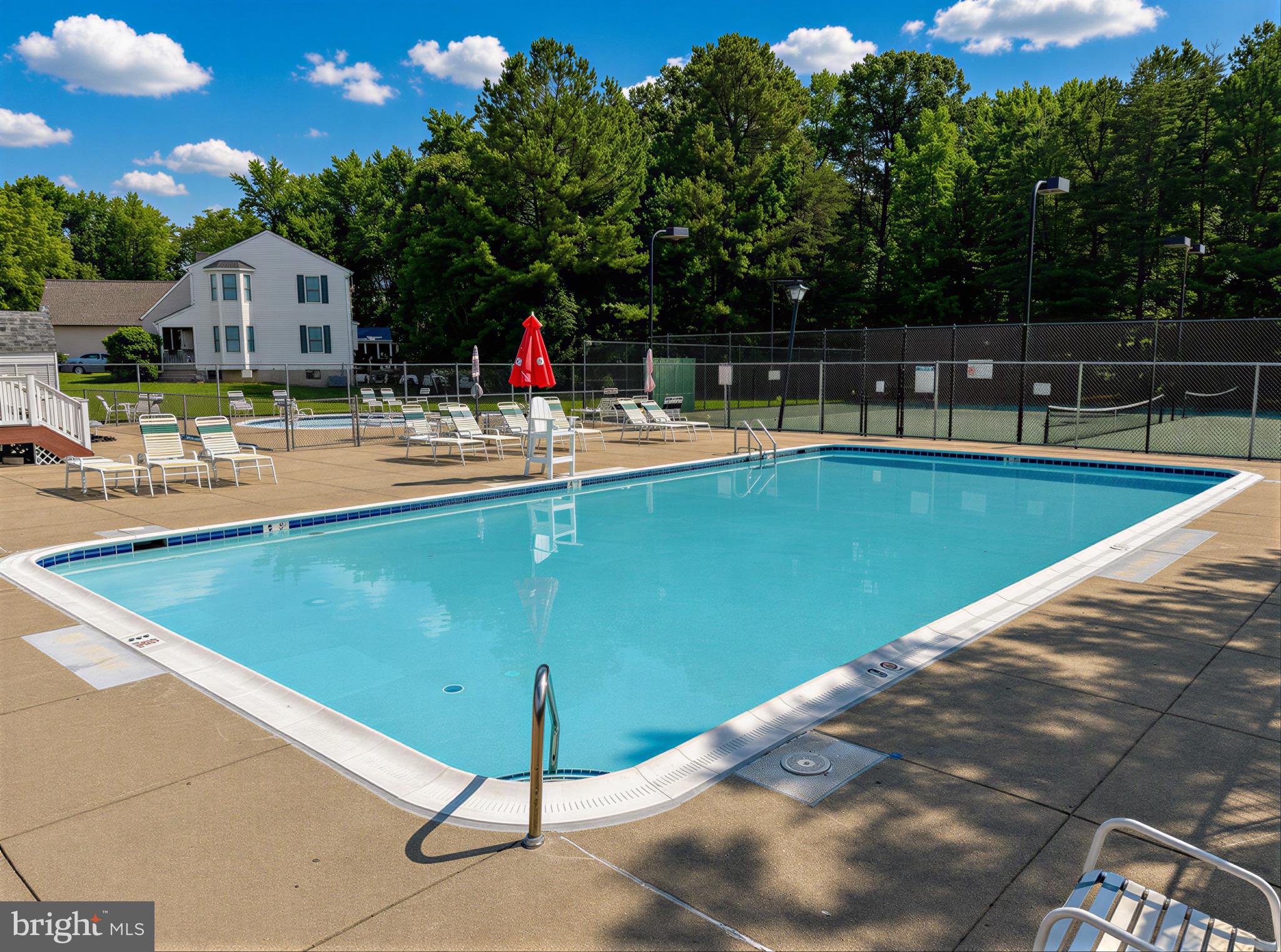 HICKORY HILLS SOUTH - Residential