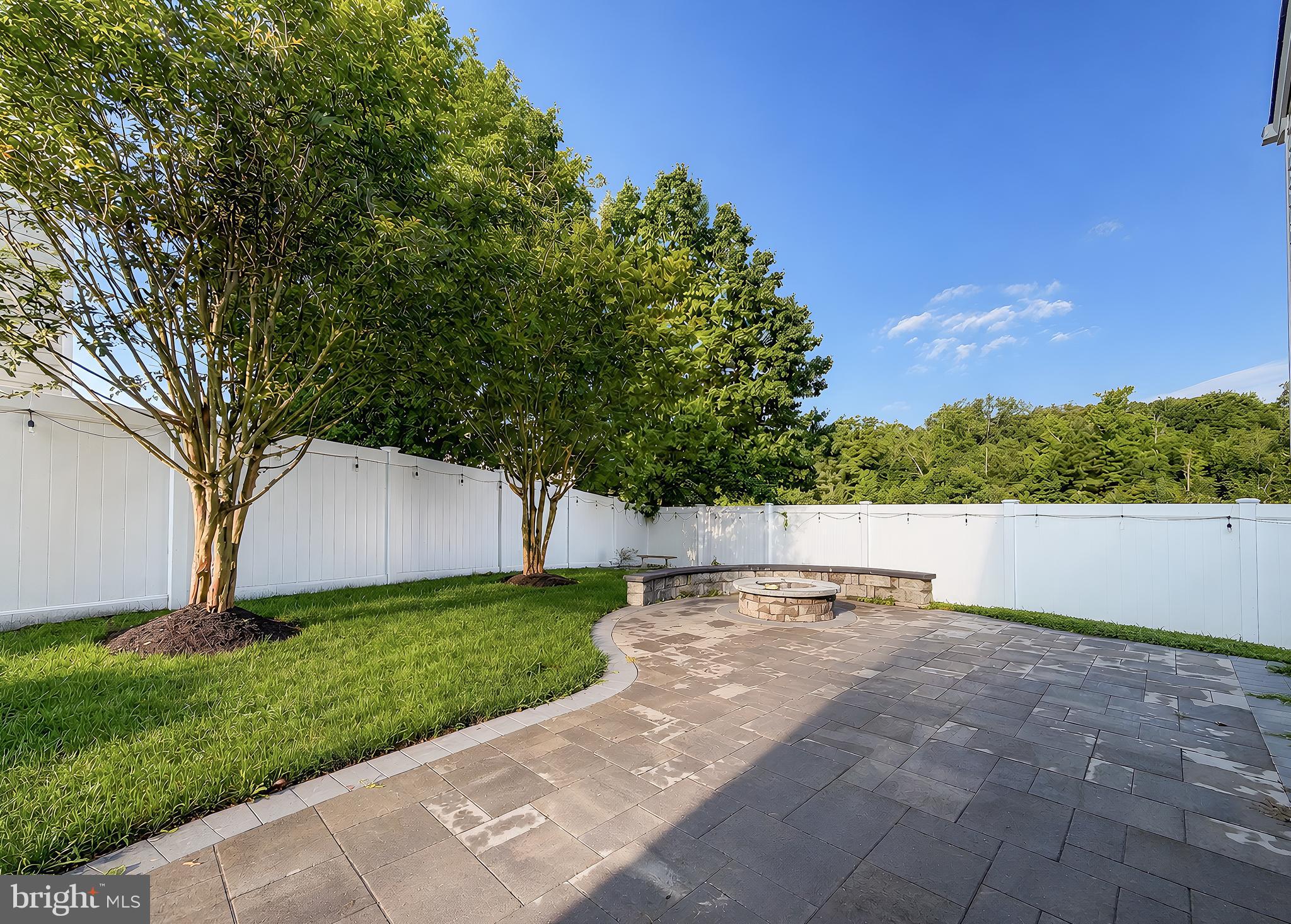 HICKORY HILLS SOUTH - Residential