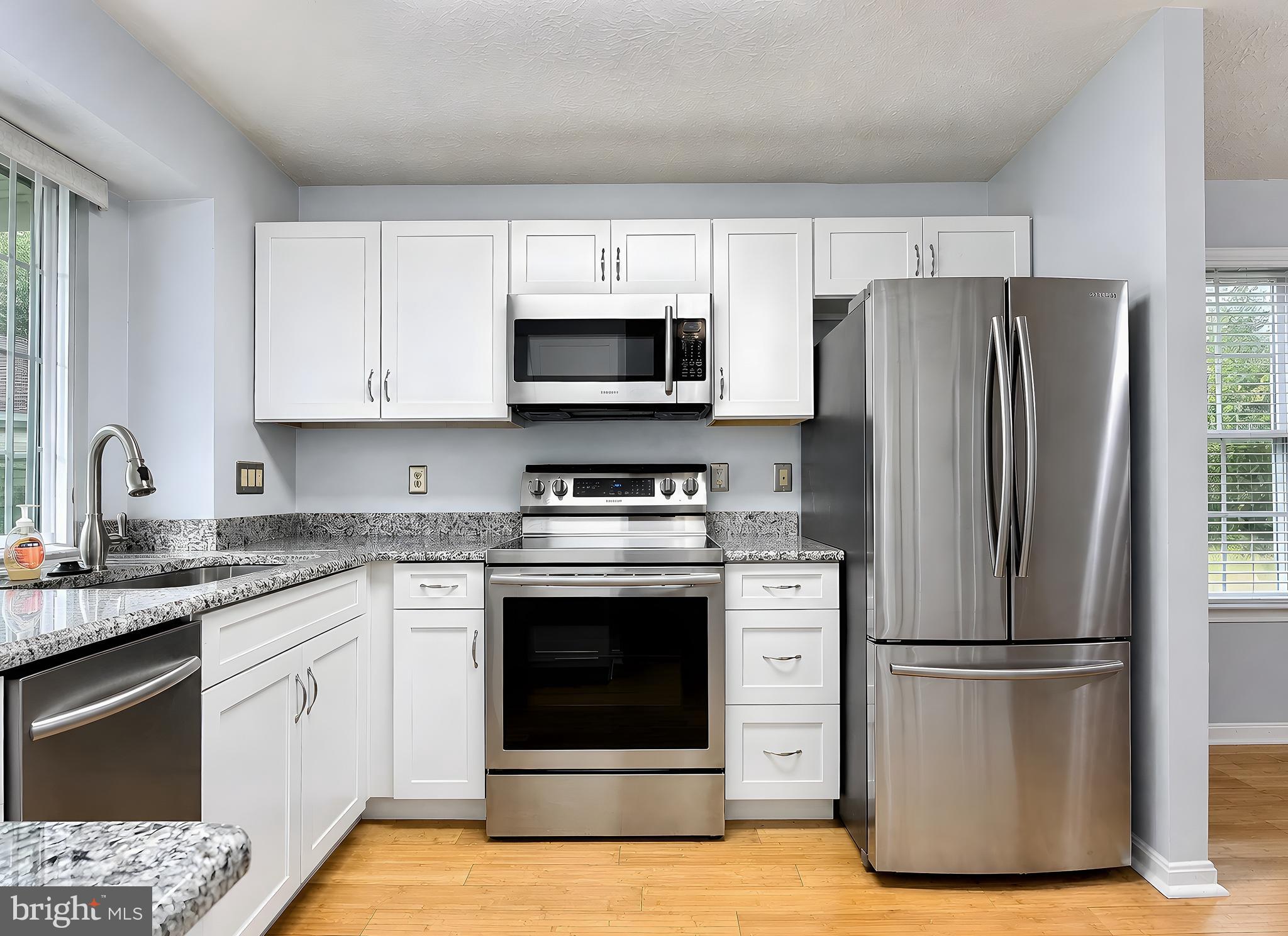 HICKORY HILLS SOUTH - Residential